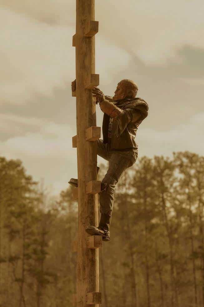 Brendan Fraser as Cliff Steele