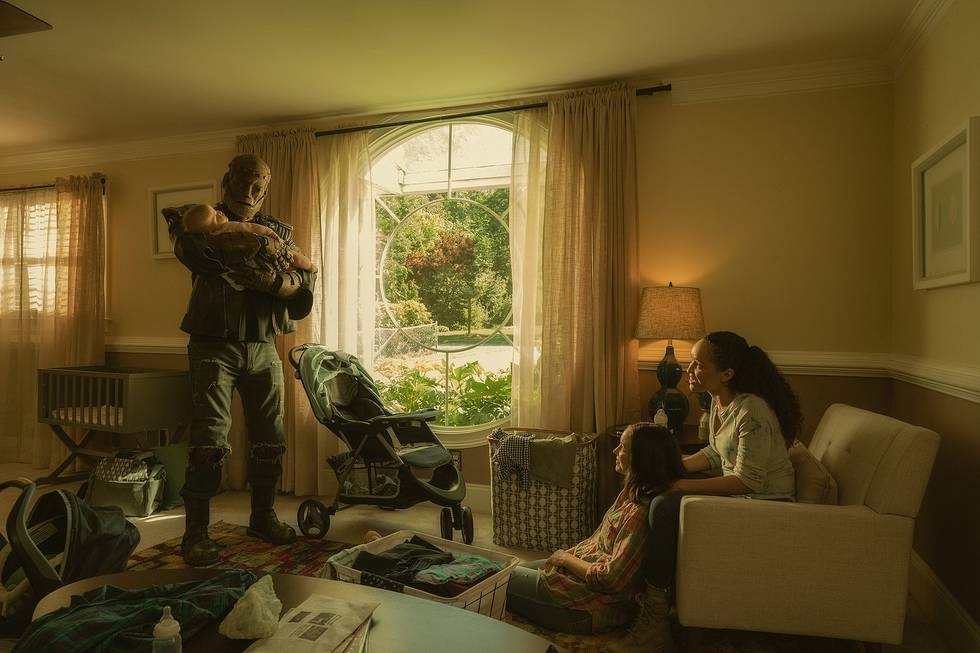 Brendan Fraser, Riley Shanahan, Bethany Anne Lind, and Walnette Santiago in Doom Patrol Season 3 Episode 7
