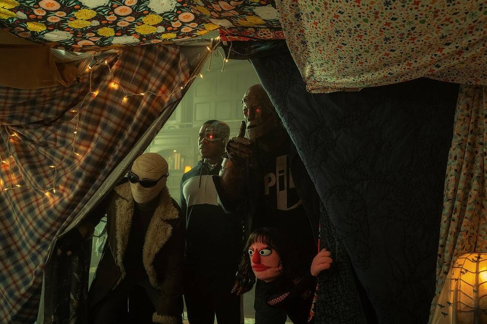 Matt Bomer, Joivan Wade, Brendan Fraser, and Diane Guerrero in Doom Patrol Season 3 Episode 8