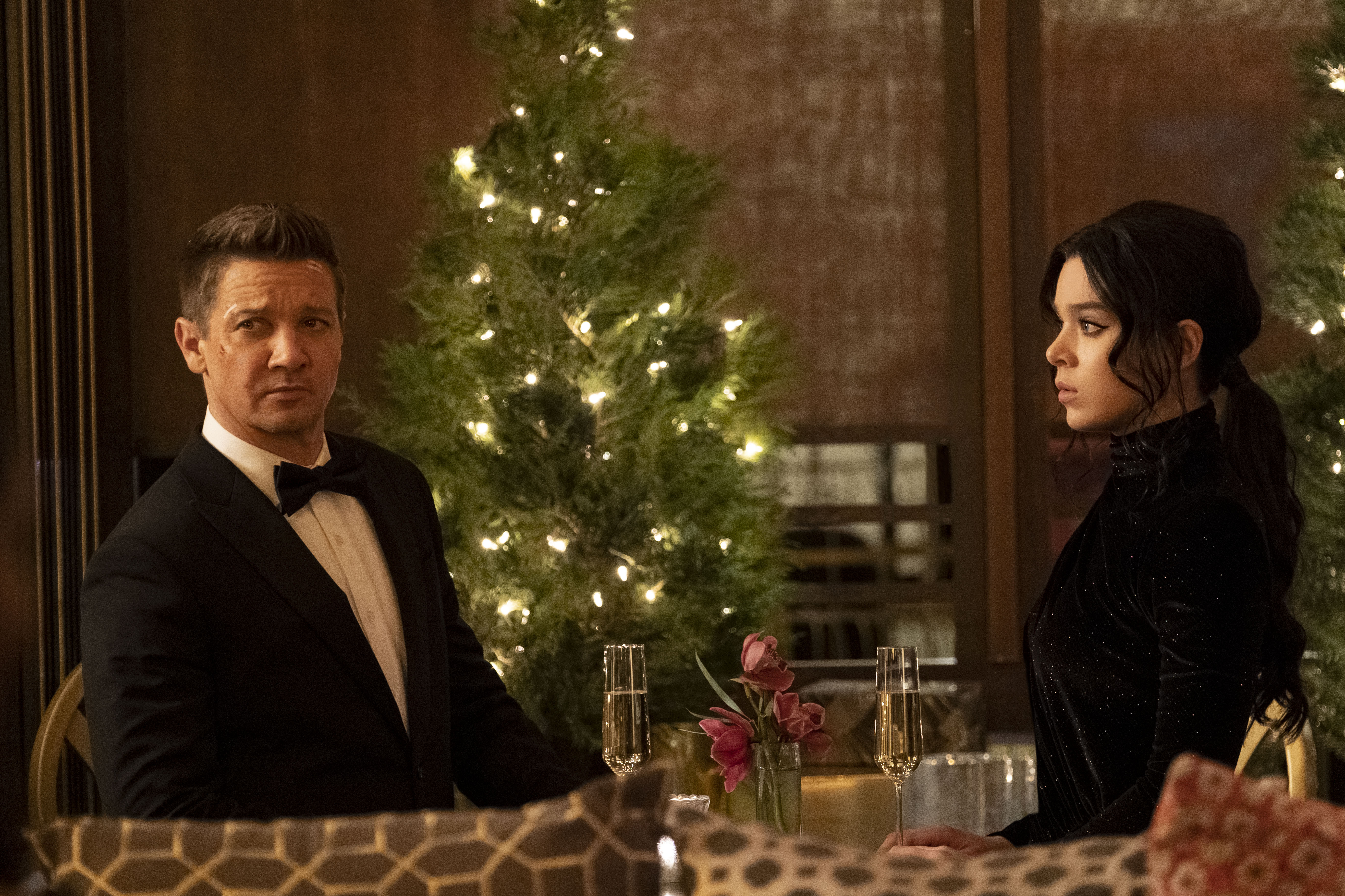 Jeremy Renner and Hailee Steinfeld in the Hawkeye finale episode