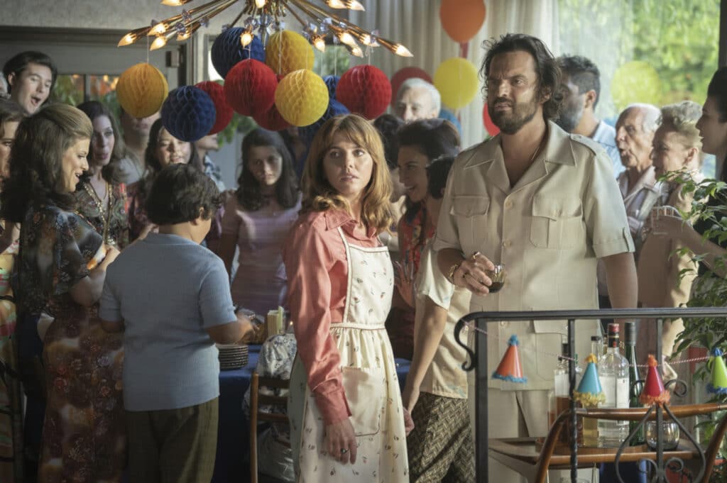 Ophelia Lovibond and Jake Johnson in HBO Max's Minx Season 1 Episode 5