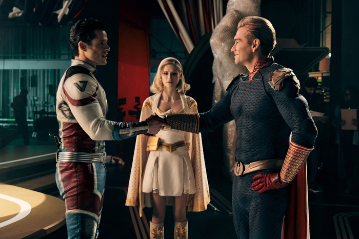 Supersonic (Miles Gaston Villanueva) meets Homelander (Antony Starr) while Starlight (Erin Moriarty) watches.