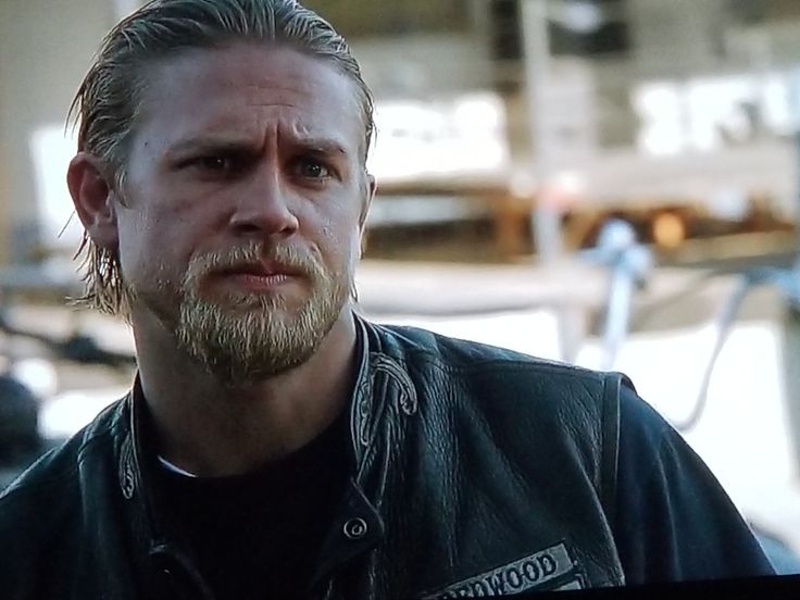 Charlie Hunnam would be a fantastic Sentry in the MCU